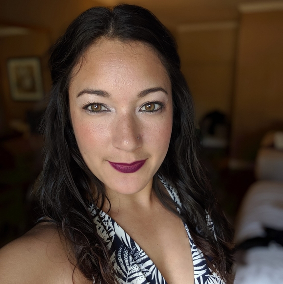 Meet your Posher, Saya - Picture 1 of 1